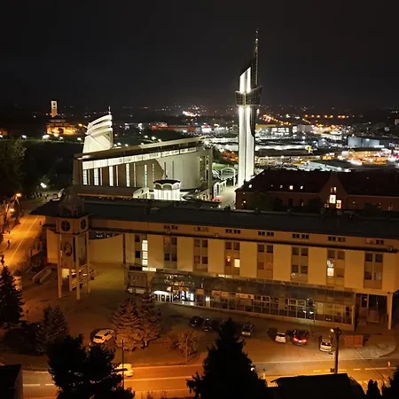 Pastoral At The Sanctuary Of The Divine Mercy מלון