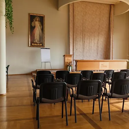 Pastoral At The Sanctuary Of The Divine Mercy מלון 2*